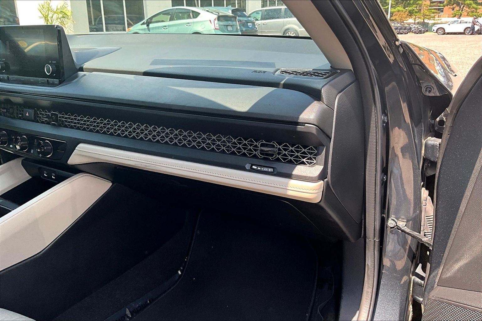 Certified 2023 Honda Accord LX image 16