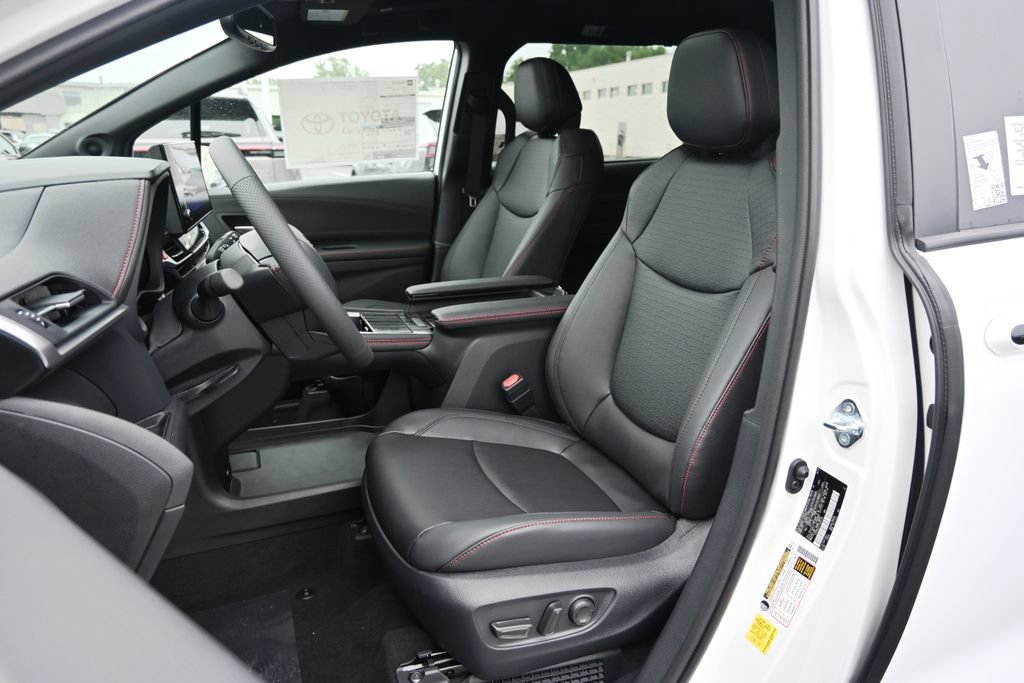 New 2026 Toyota Sienna XSE FWD image 12