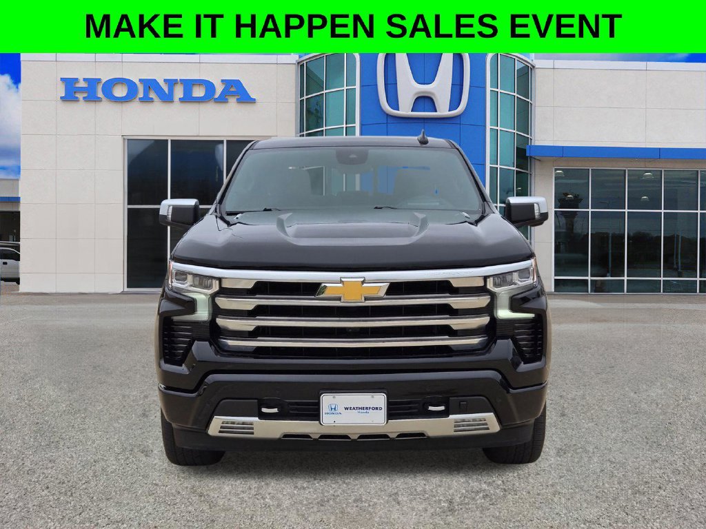 Used 2023 Chevrolet Silverado 1500 High Country w/ Technology Package AWD/4WD image 8