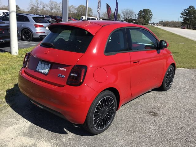 New 2024 FIAT 500 e (RED) image 18