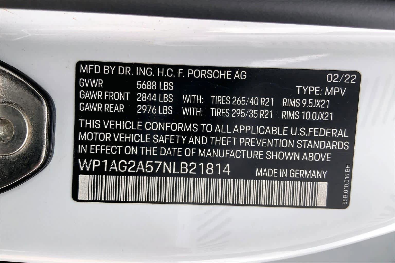 Used 2022 Porsche Macan S w/ Premium Package Plus AWD/4WD image 36