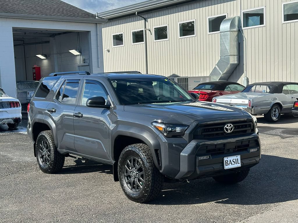Used 2025 Toyota 4Runner SR5 AWD/4WD image 31