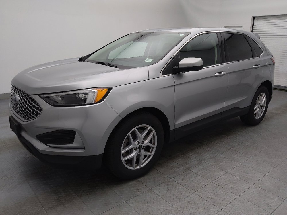 Used 2024 Ford Edge SEL image 2