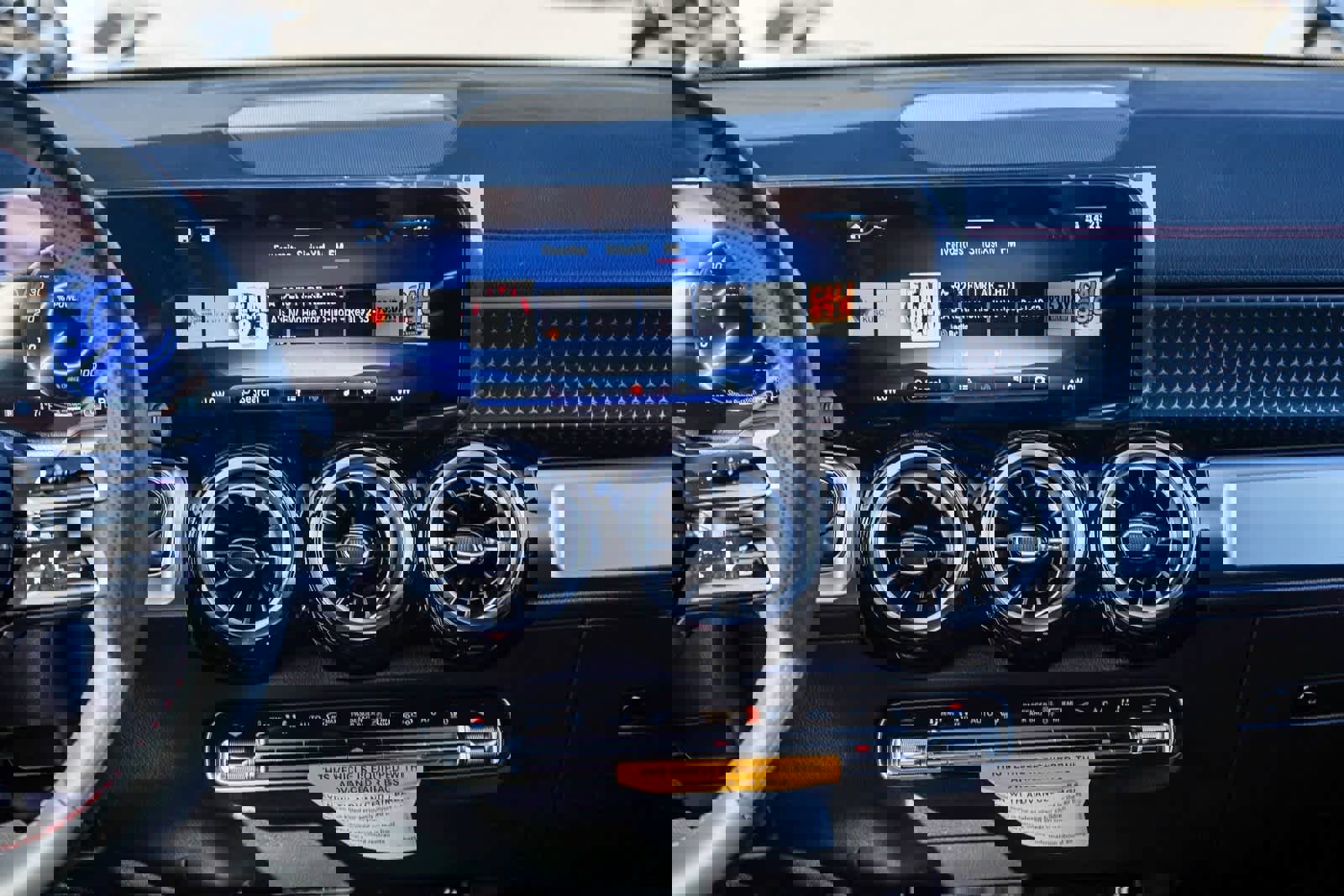 New 2024 Mercedes-Benz EQB 300 4MATIC image 14