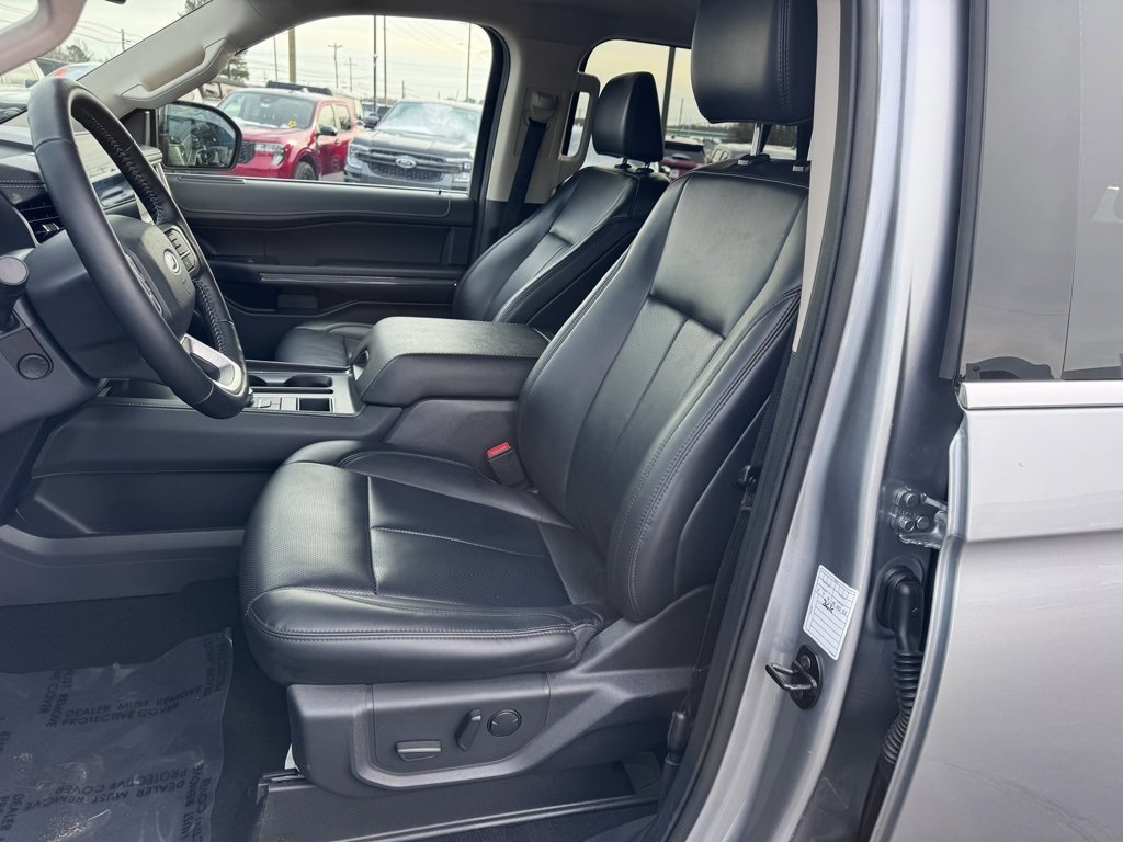 Used 2024 Ford Expedition Max XLT image 20