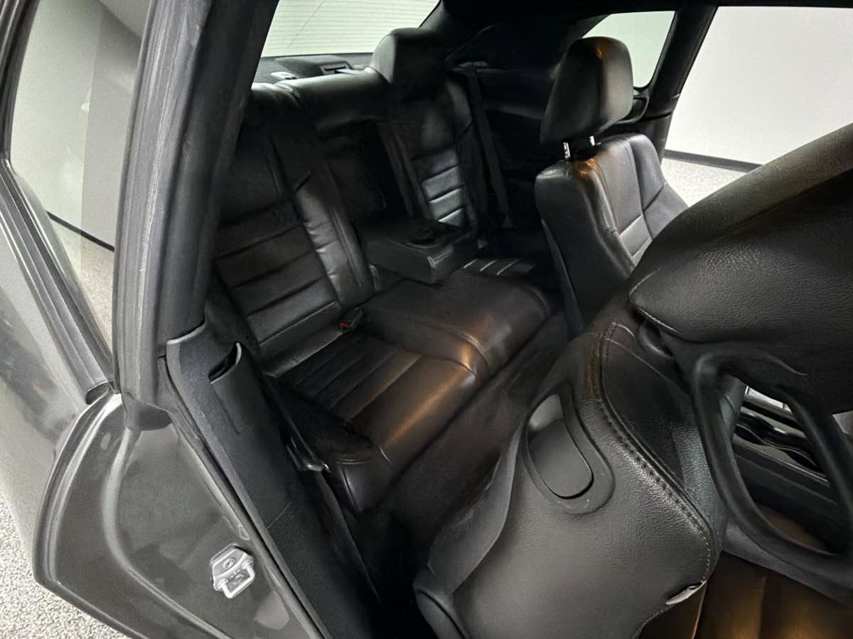 Used 2011 Dodge Challenger RWD image 23