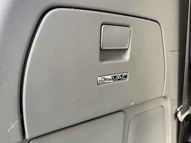 Used 2016 Honda Odyssey Touring Elite image 32