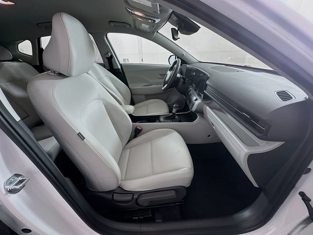 Certified 2025 Hyundai Kona SEL image 27