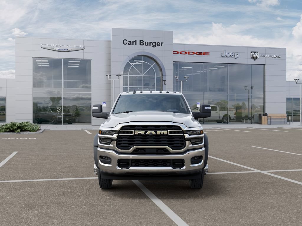 New 2025 RAM 5500 4x4 Regular Cab image 6