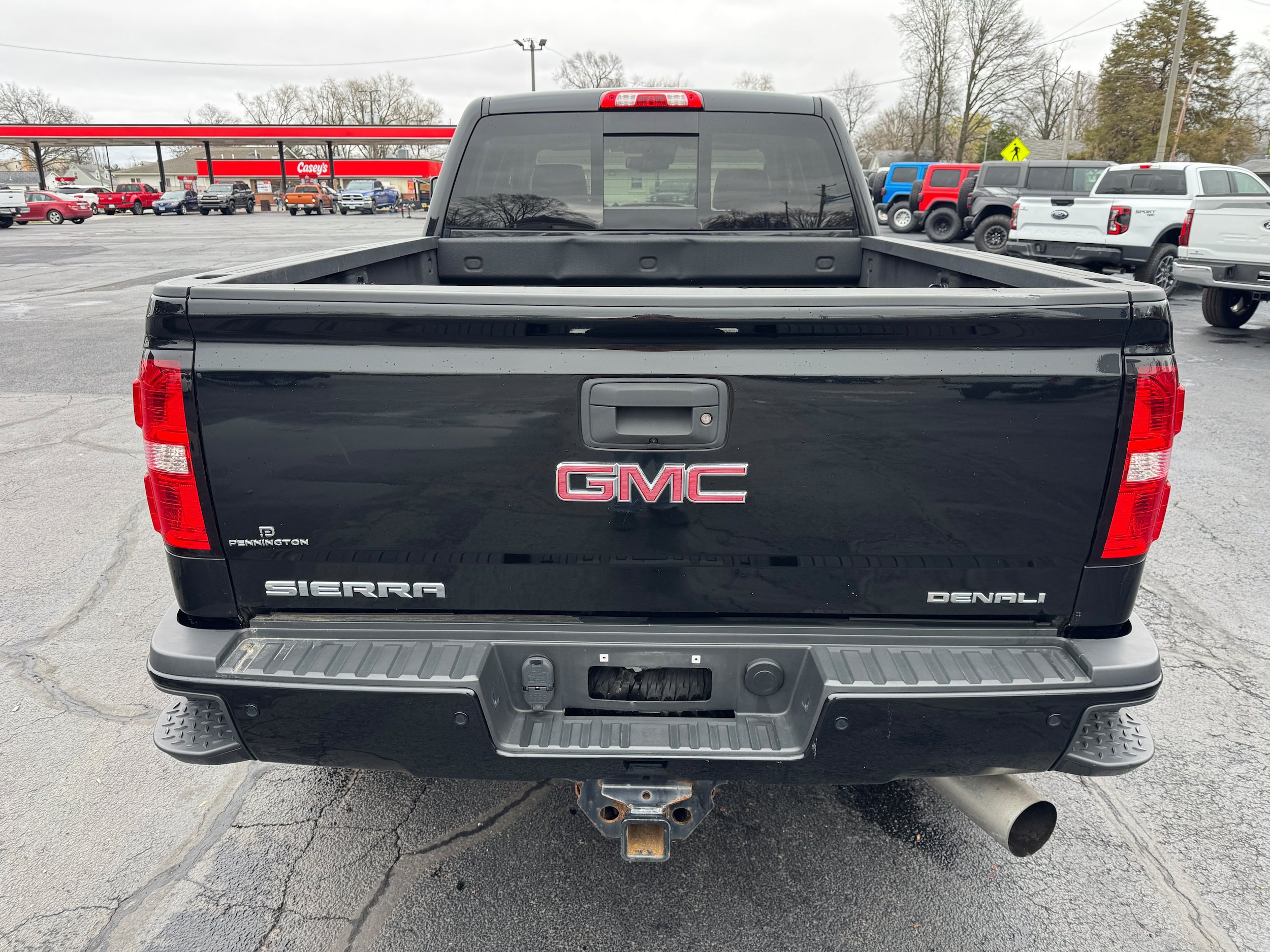 Used 2019 GMC Sierra 2500 Denali w/ Duramax Plus Package AWD/4WD image 6