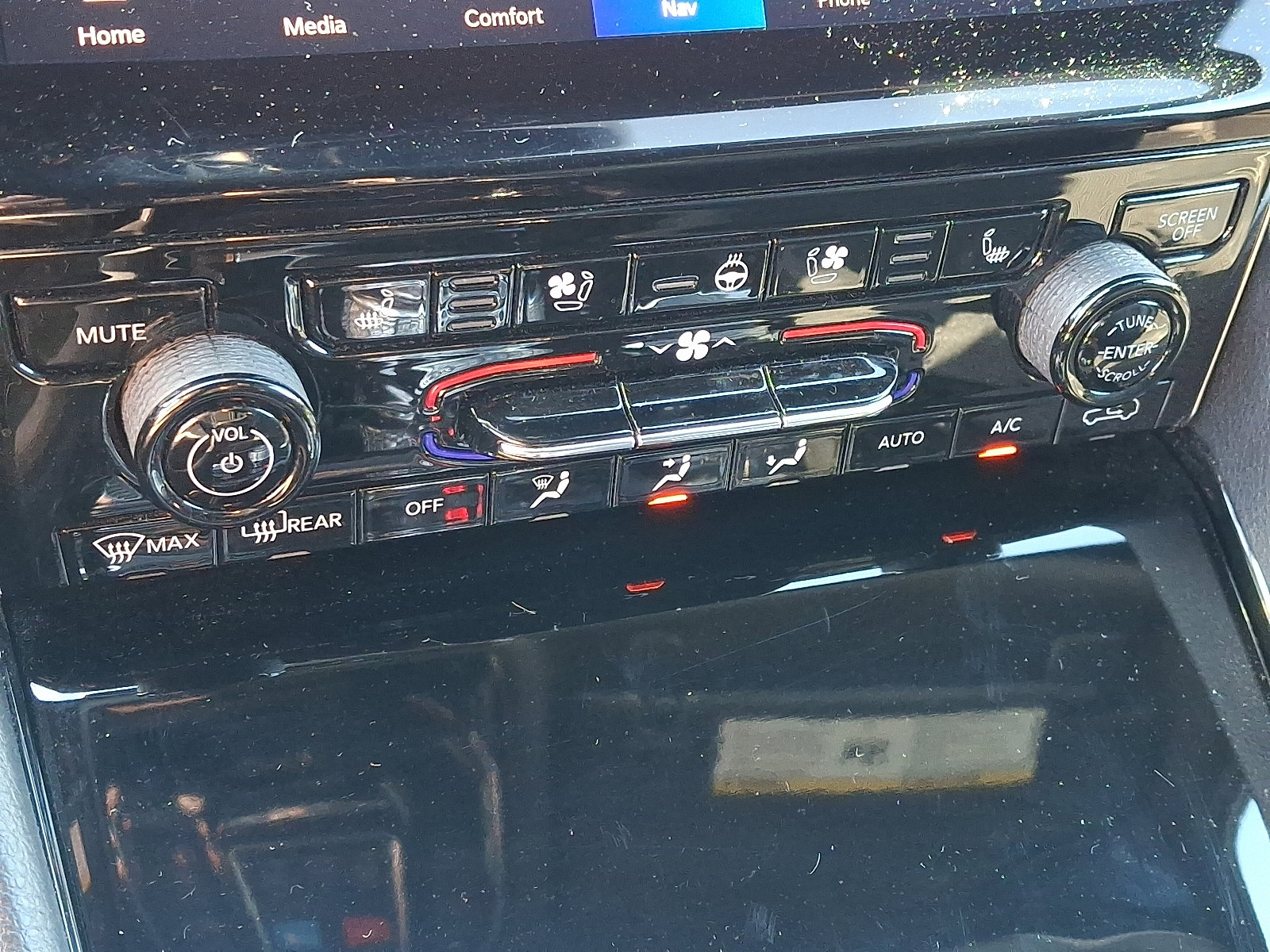 Used 2023 Jeep Grand Cherokee Overland w/ Luxury Tech Group IV image 18