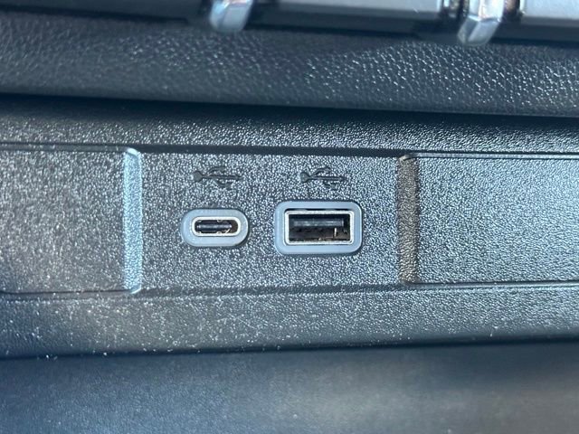 Used 2023 Chevrolet Colorado LT image 13