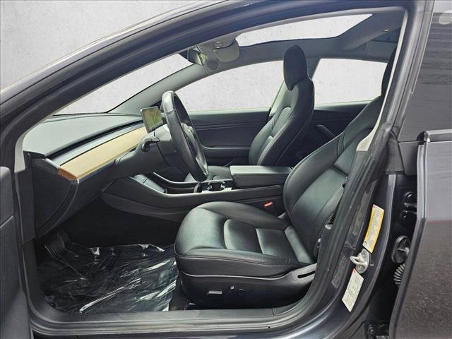 Used 2018 Tesla Model 3 Long Range RWD image 19