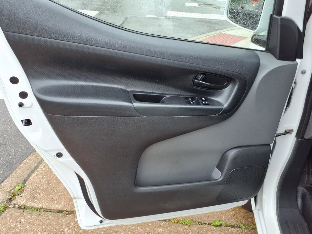 Used 2017 Nissan NV200 SV w/ Technology Package image 6