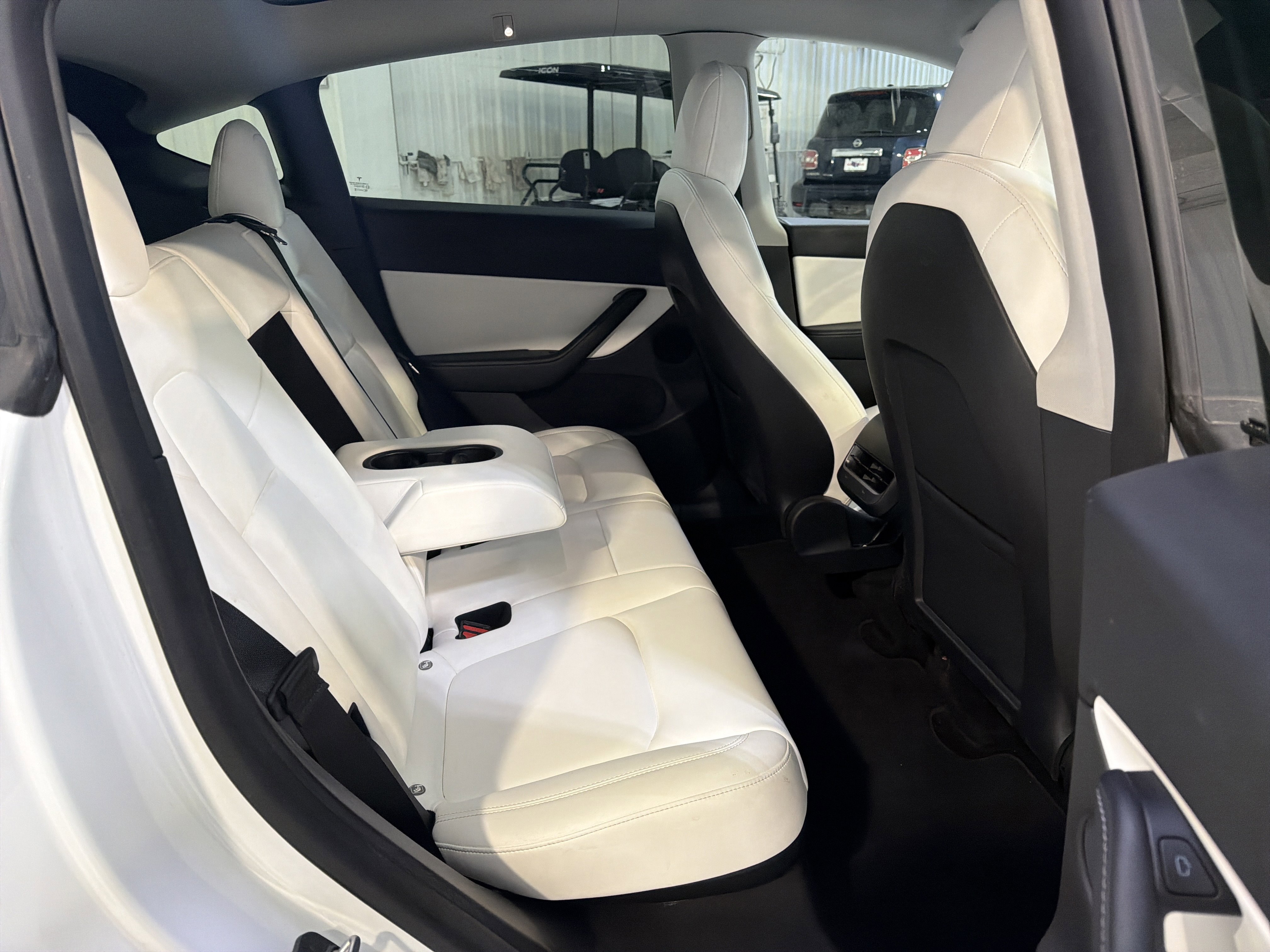 Used 2022 Tesla Model Y Performance AWD/4WD image 11