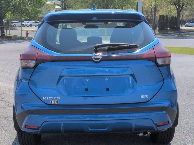 Used 2023 Nissan Kicks SR image 4