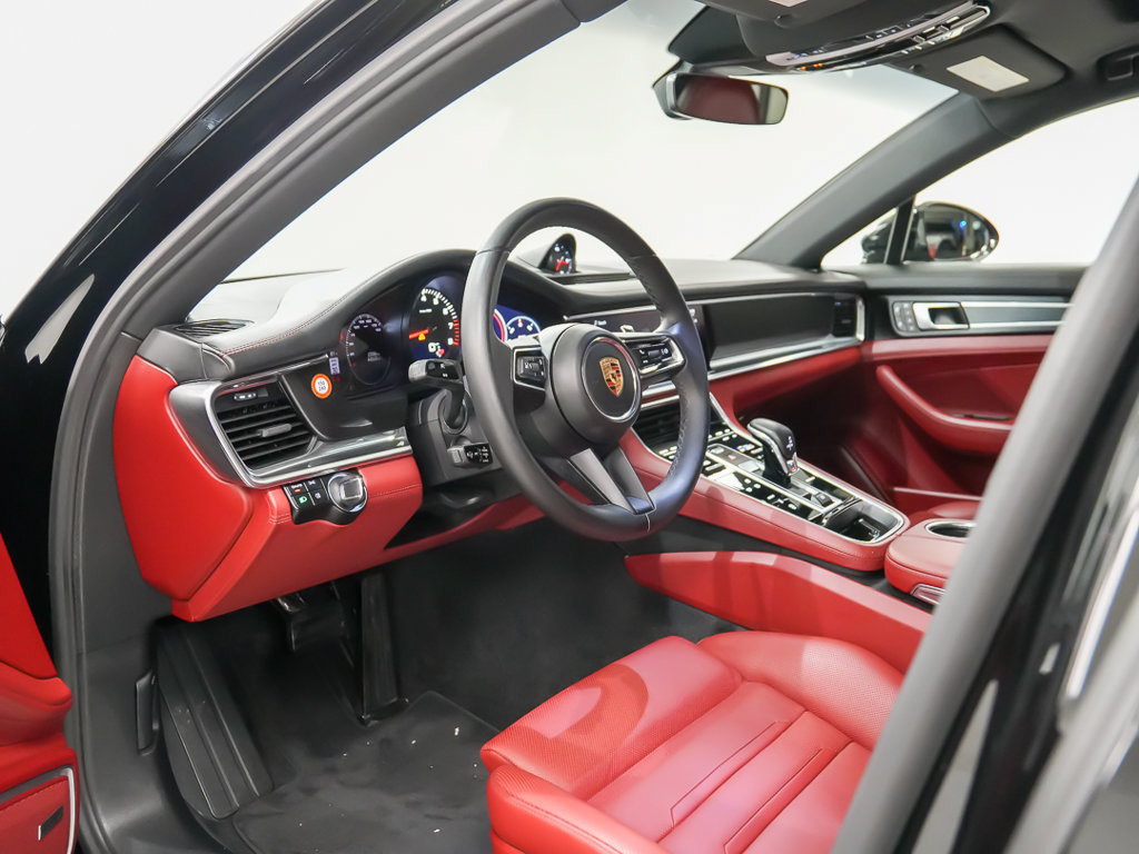 Certified 2023 Porsche Panamera 4 Platinum Edition AWD/4WD image 4