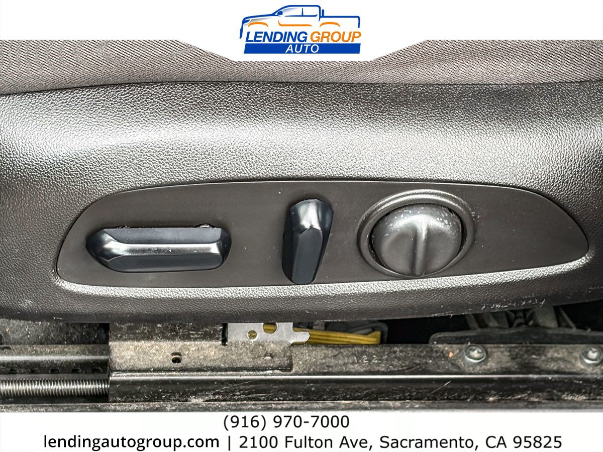 Used 2017 Chevrolet Malibu LT FWD image 20