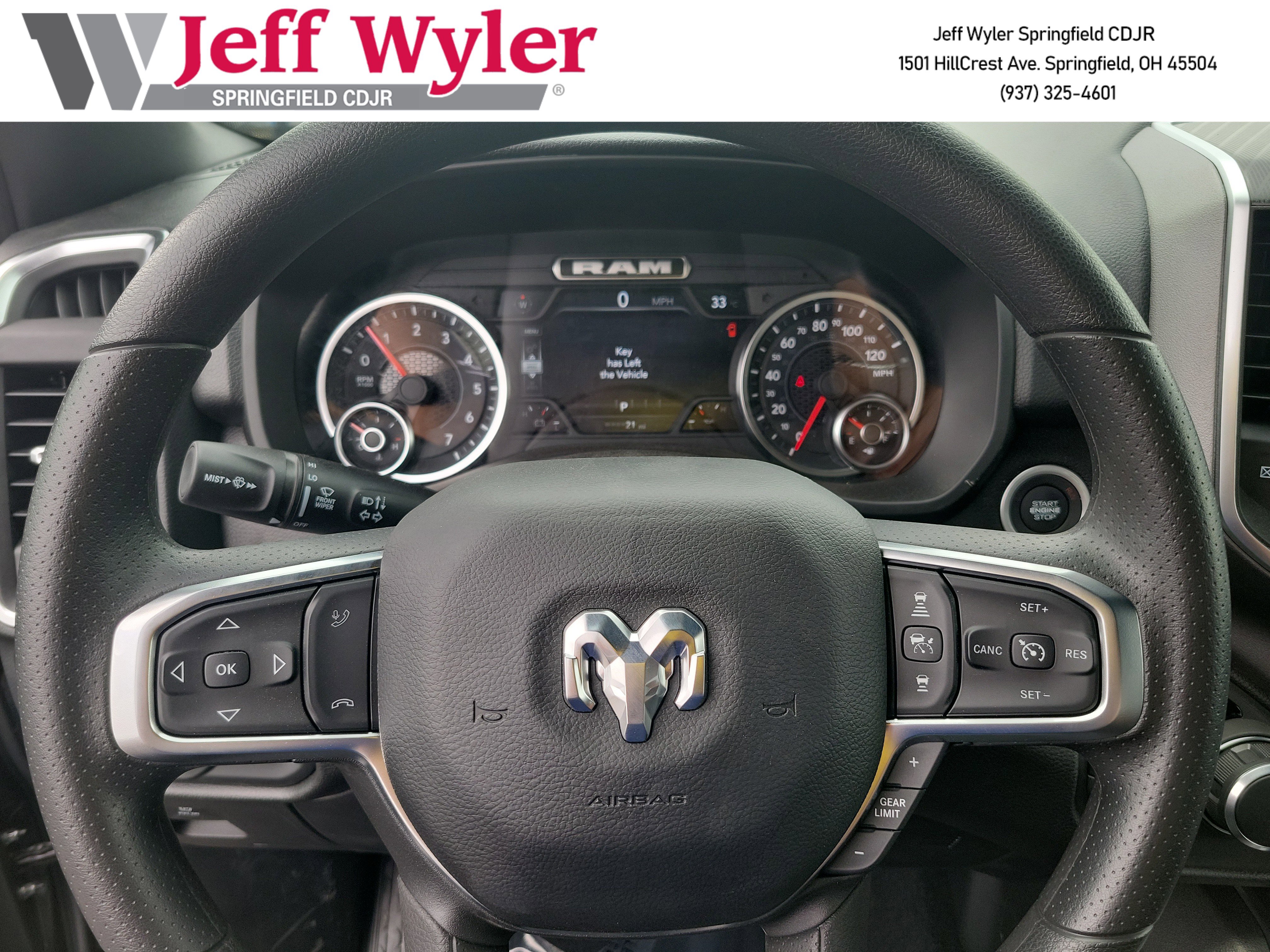 New 2026 RAM 1500 Express AWD/4WD image 11