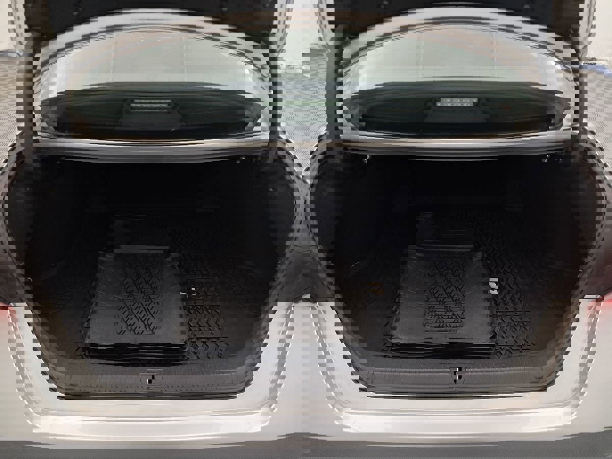 Used 2021 Toyota Avalon XSE image 24