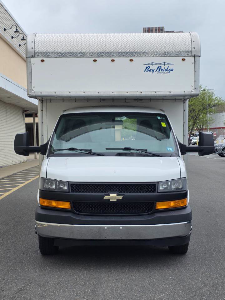 Used 2019 Chevrolet Express 3500 w/ Power Convenience Package RWD image 2