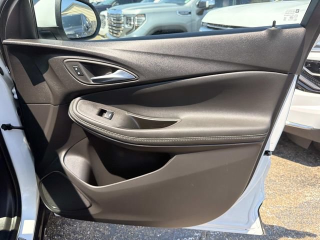 Used 2023 Buick Encore GX Preferred FWD image 17