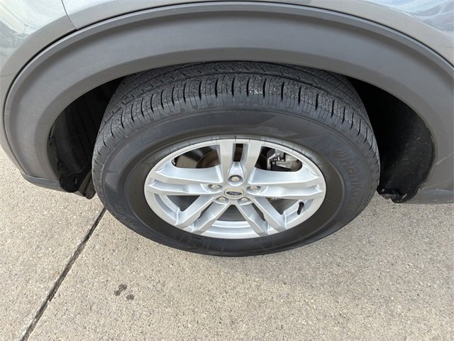 Certified 2022 Ford Explorer XLT image 12