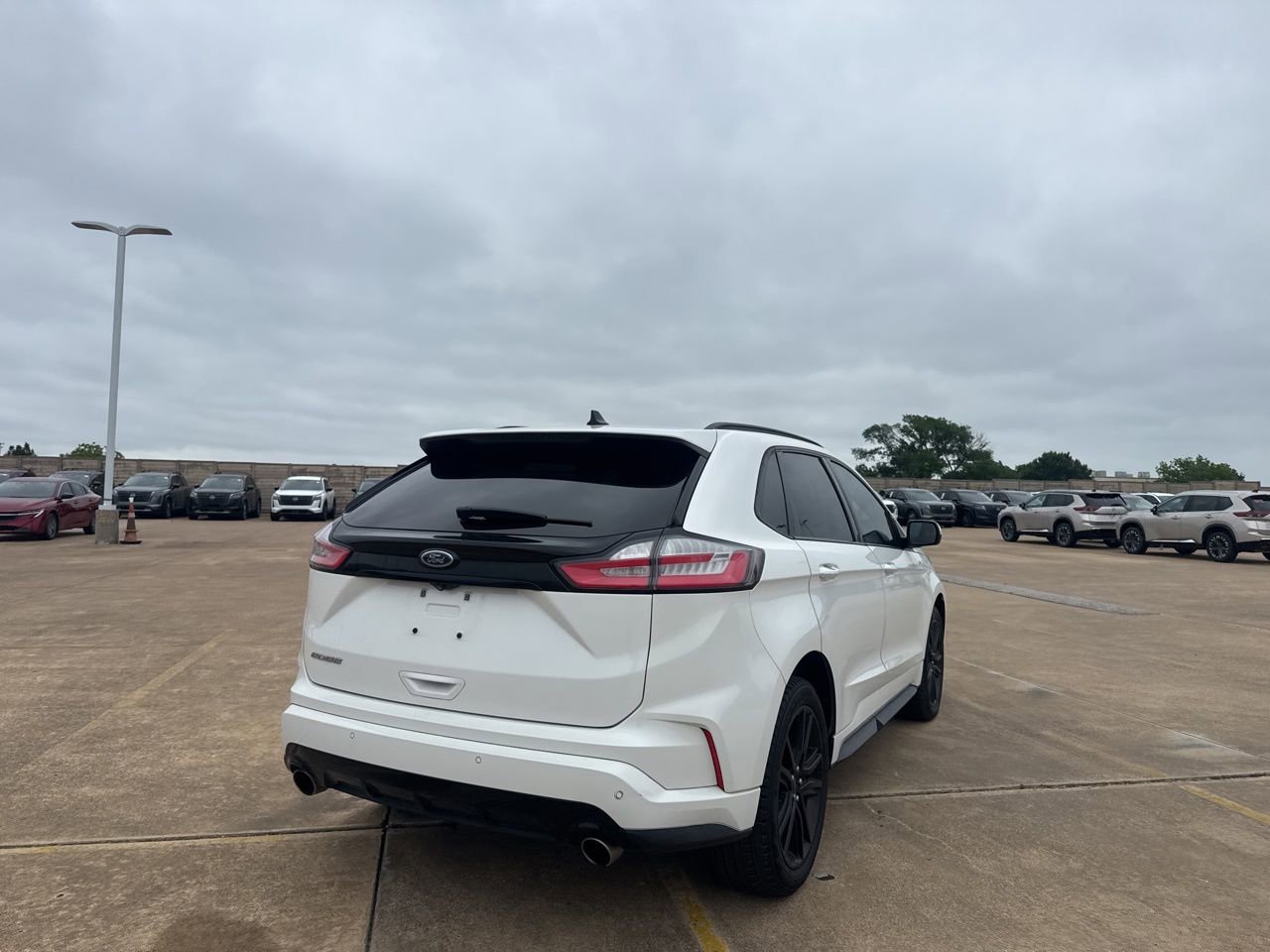 Used 2020 Ford Edge ST-Line FWD image 19