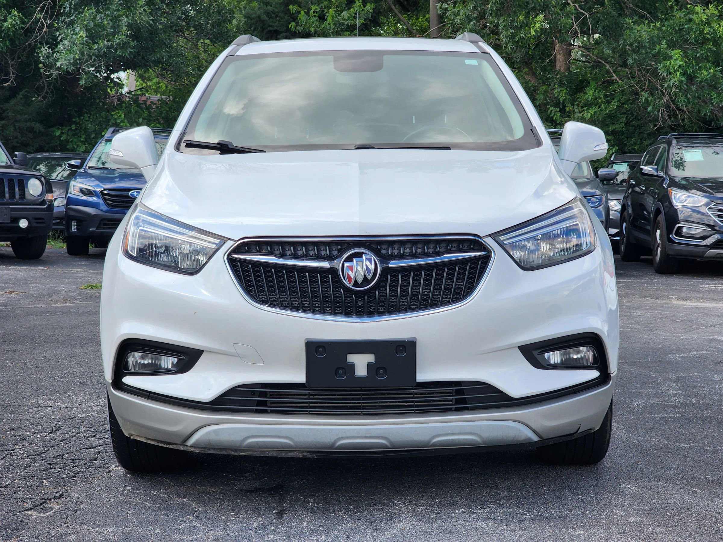 Used 2019 Buick Encore Sport Touring w/ Safety Package image 2