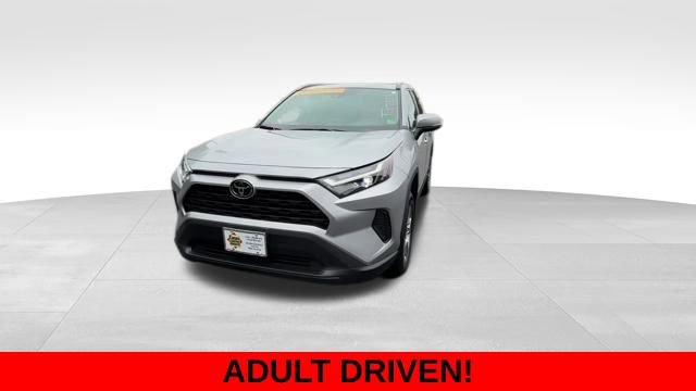 Used 2023 Toyota RAV4 XLE image 2