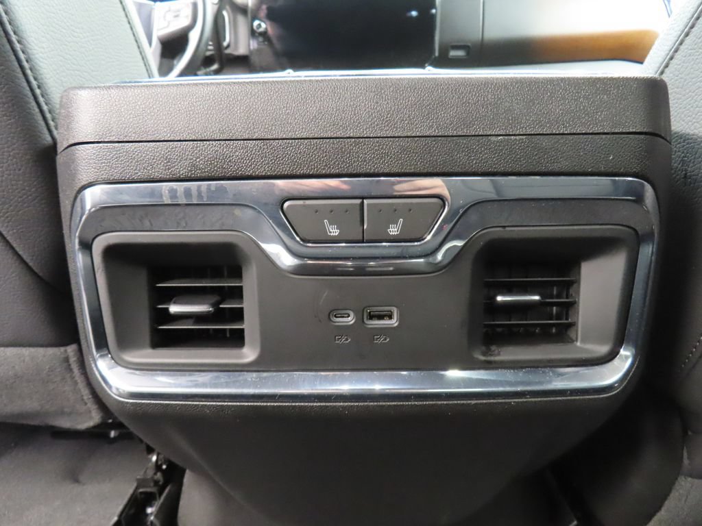 Used 2024 GMC Sierra 2500 Denali w/ Denali Reserve Package AWD/4WD image 14