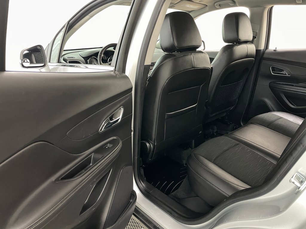 Used 2015 Buick Encore AWD image 38