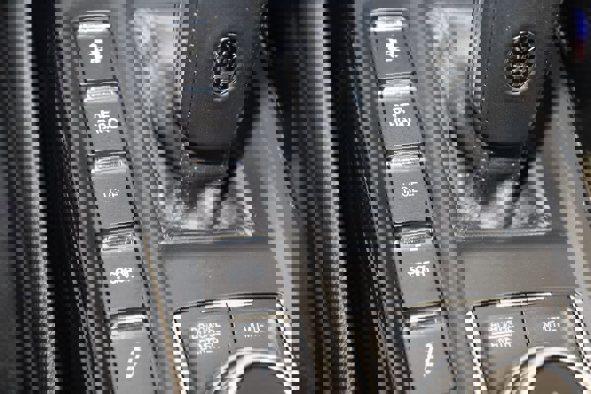 Used 2022 Maserati Levante Modena image 25