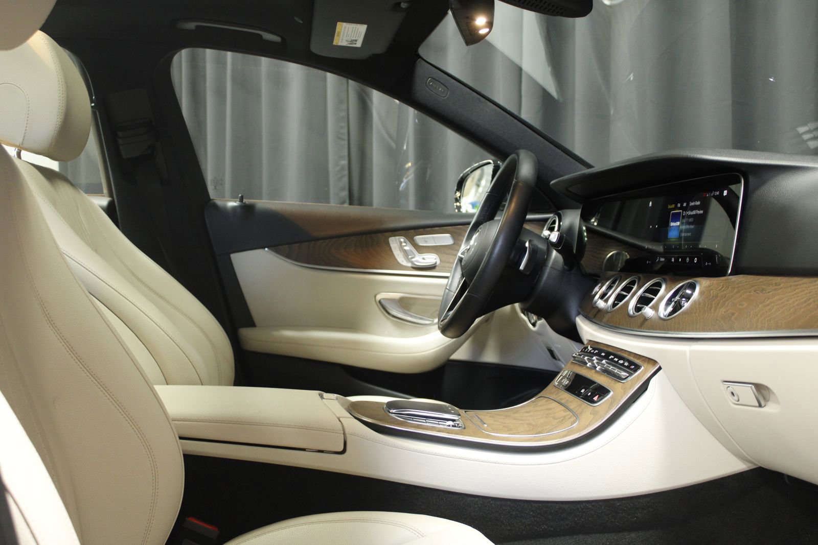 Used 2022 Mercedes-Benz E 350 4MATIC Sedan image 30