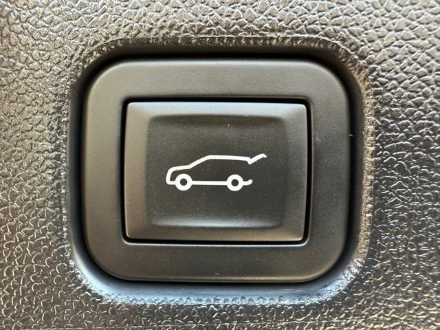 Used 2024 GMC Acadia Elevation w/ Luxury Package image 34