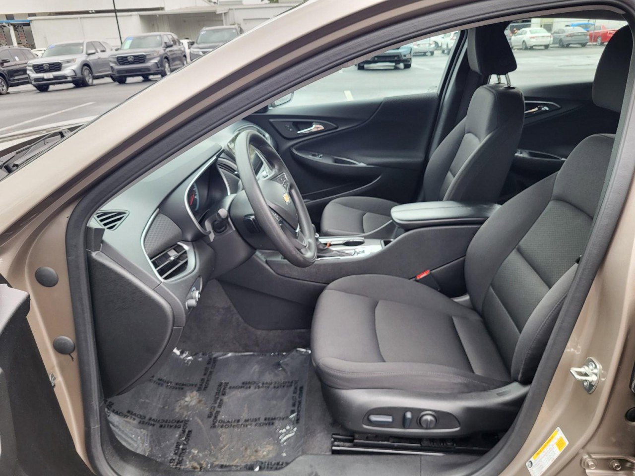 Used 2025 Chevrolet Malibu LT image 11