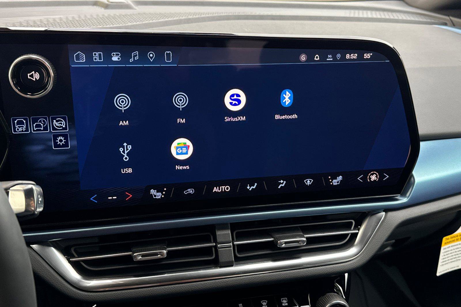 Used 2026 Chevrolet Equinox EV LT image 23