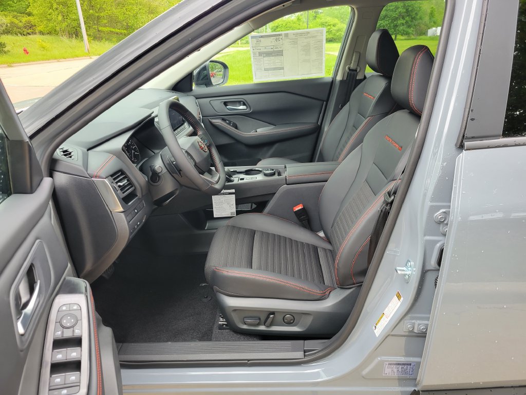 New 2027 Nissan Rogue SV w/ Rock Creek Premium Package AWD/4WD image 10