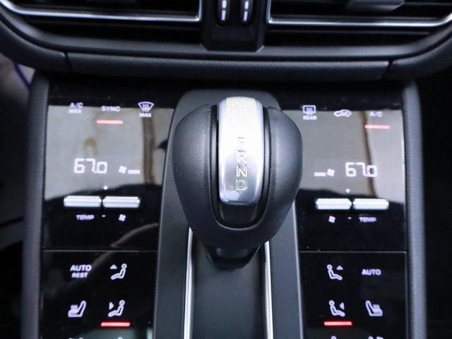 New 2025 Porsche Macan image 35