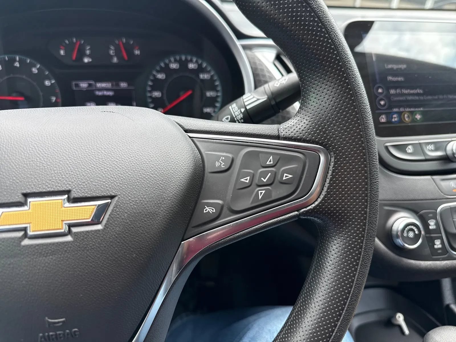 Used 2024 Chevrolet Malibu LS w/ Driver Confidence Package FWD image 17
