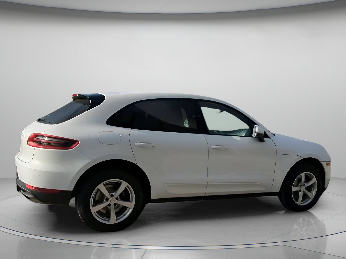 Used 2018 Porsche Macan image 29