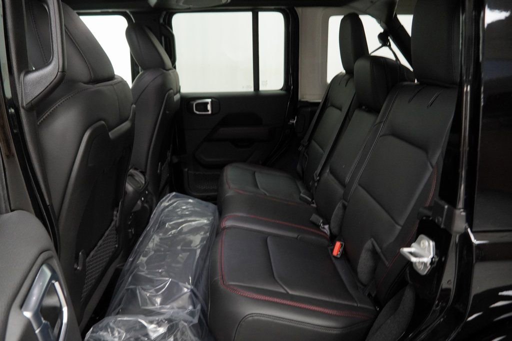 New 2026 Jeep Wrangler Unlimited Rubicon image 17