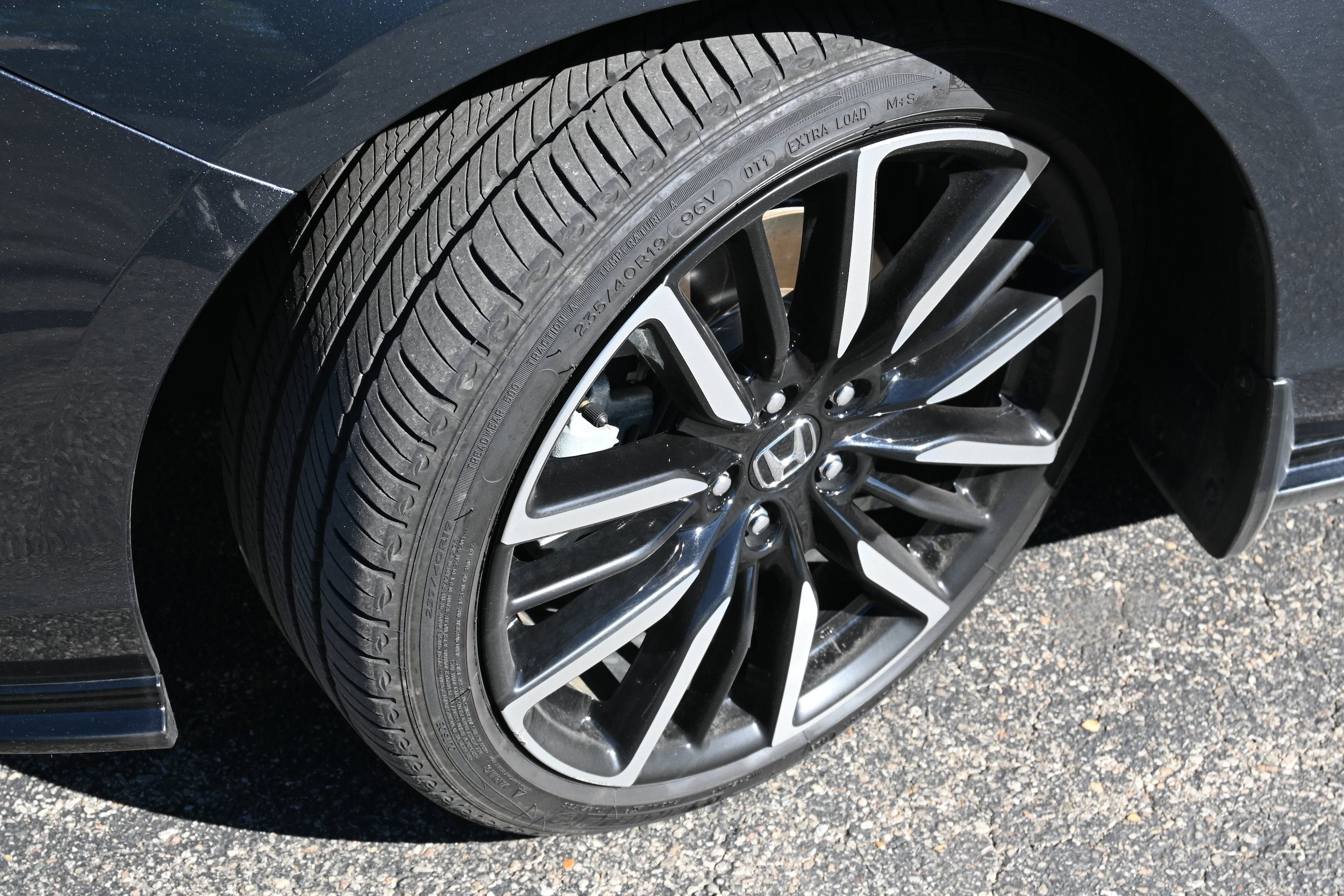 Used 2023 Honda Accord Touring image 4