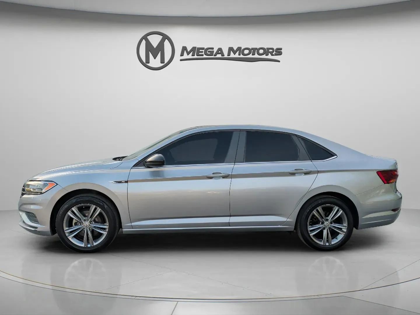 Used 2019 Volkswagen Jetta R-Line FWD image 3