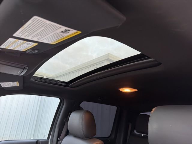 Used 2014 Ford F150 Platinum image 24