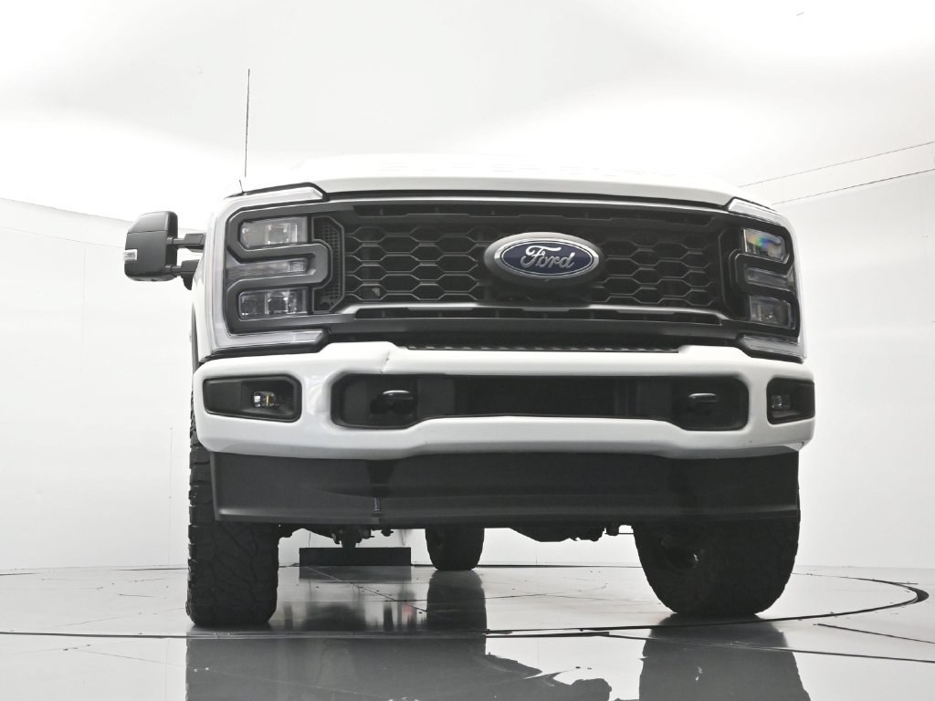 Used 2024 Ford F250 Lariat w/ Sport Appearance Package AWD/4WD image 39