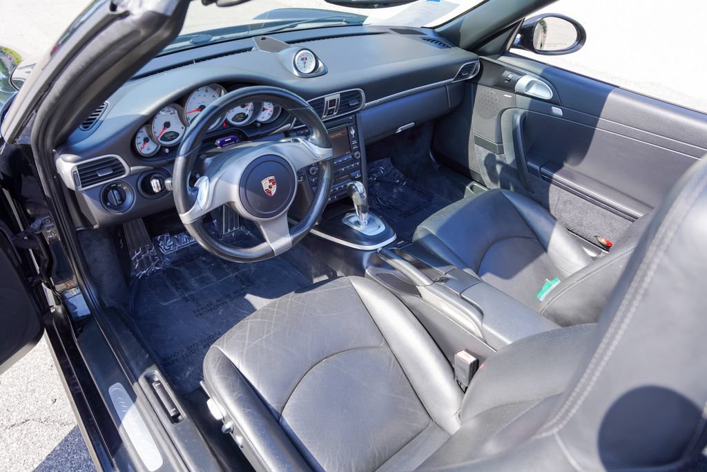 Used 2010 Porsche 911 Carrera 4S AWD/4WD image 18
