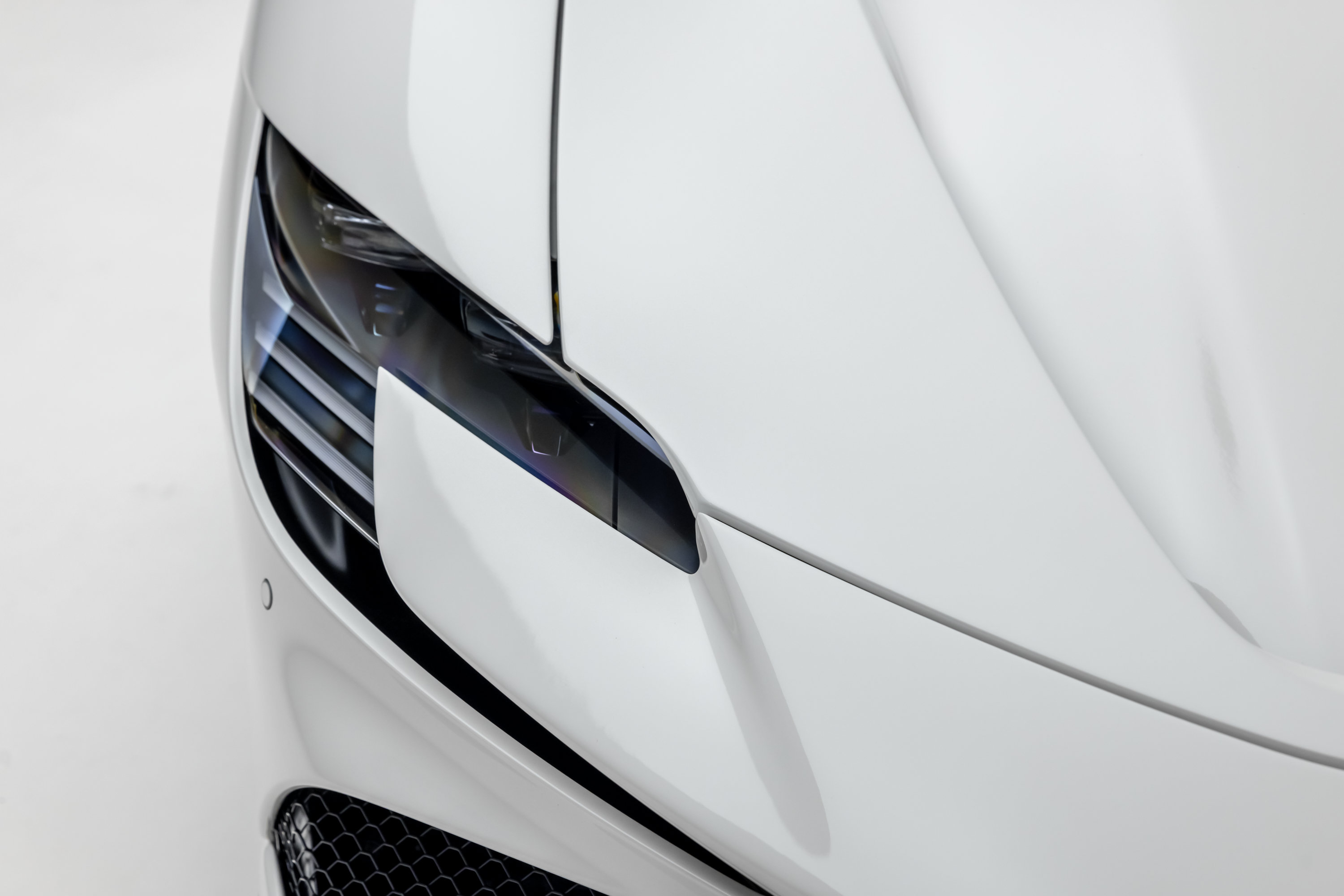 Certified 2023 Ferrari SF90 Stradale AWD/4WD image 32