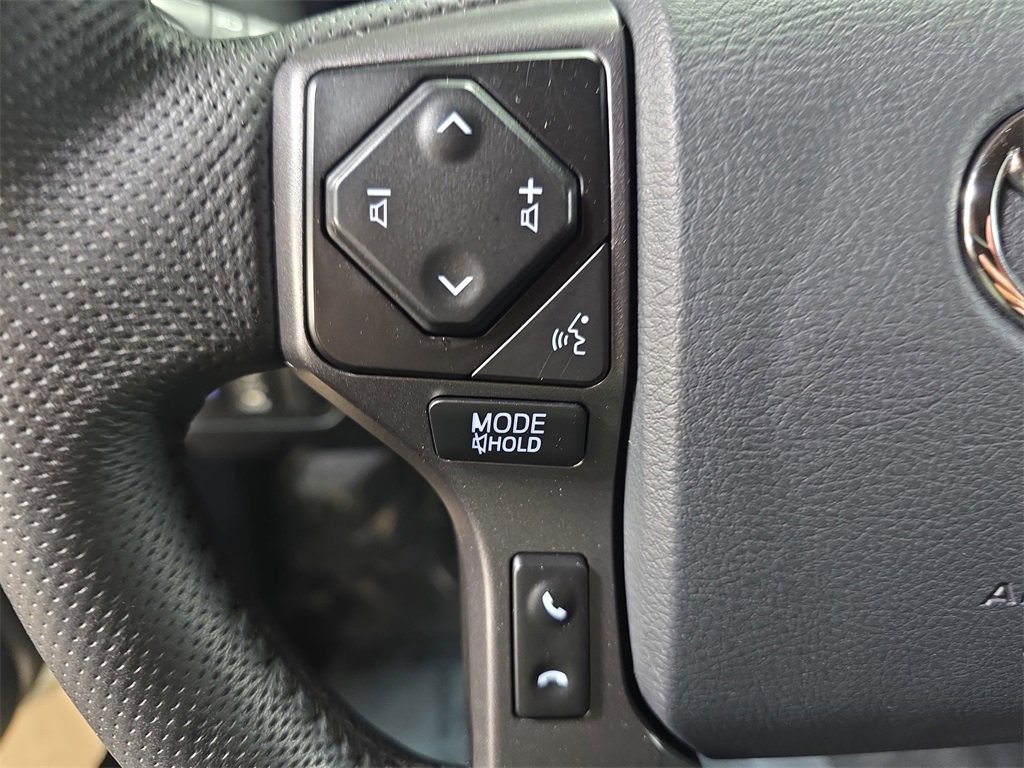 Used 2023 Toyota Tacoma TRD Off-Road image 15