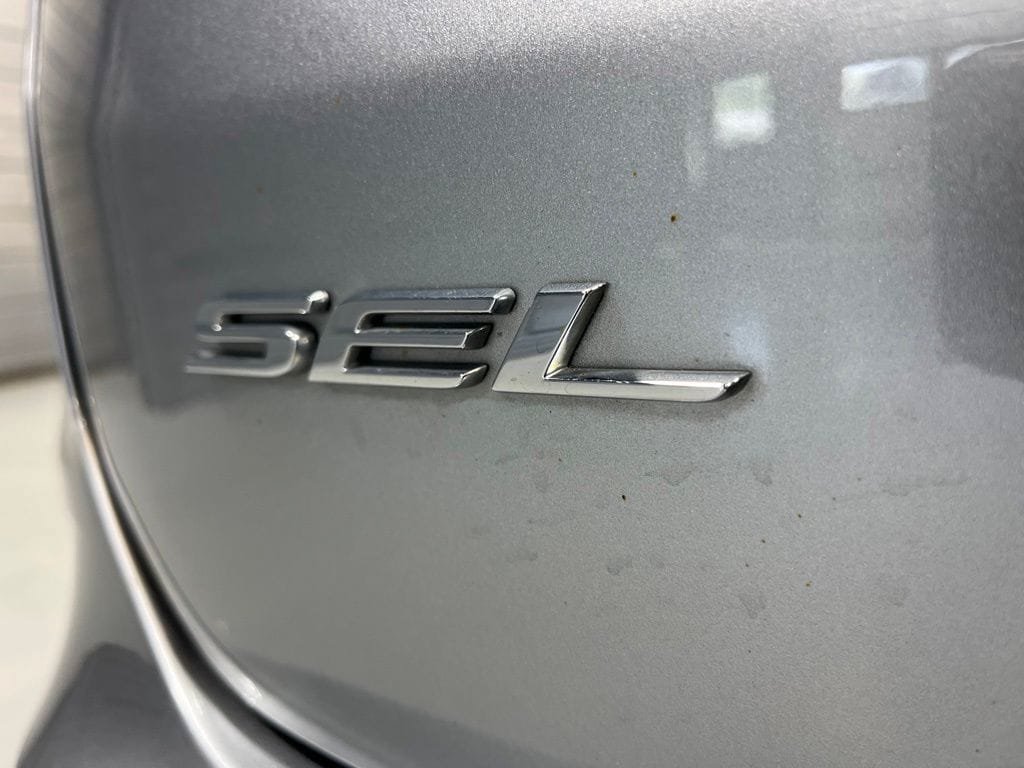 Used 2021 Ford Edge SEL FWD image 37